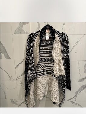 Black & Cream Patterned Open-Front Women's Sweater Cardigan